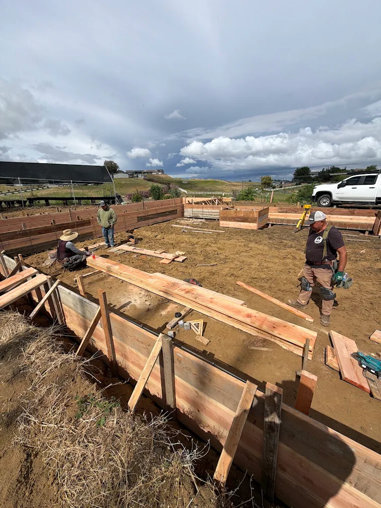 Bayworx crew setting formwork for a foundation